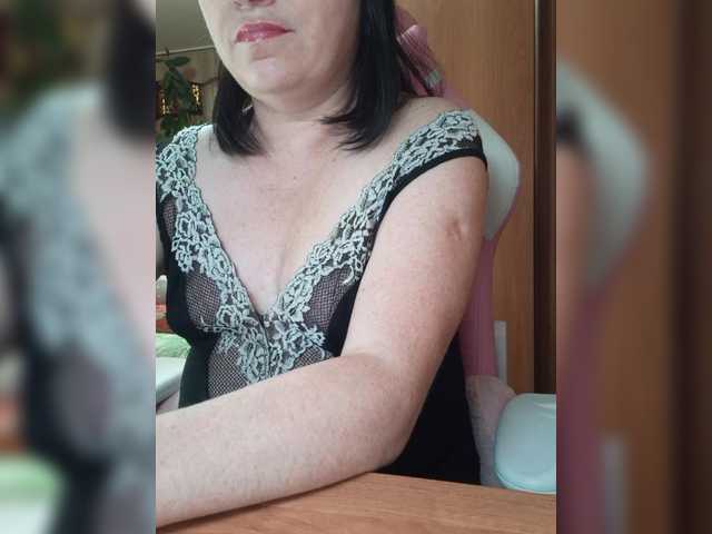 Live sex webcam photo for Lola18111 #290340497