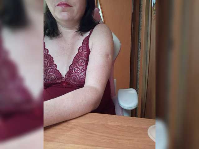 Live sex webcam photo for Lola18111 #291260535