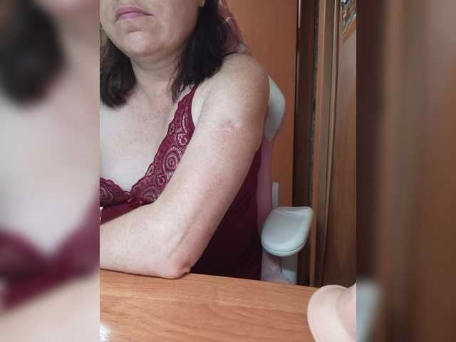 Live sex webcam photo for Lola18111 #291425004