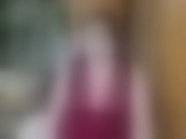 Live sex webcam photo for Lola18111 #293186346