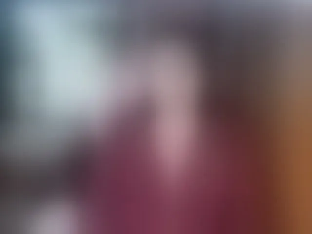 Live sex webcam photo for Lola18111 #293486699