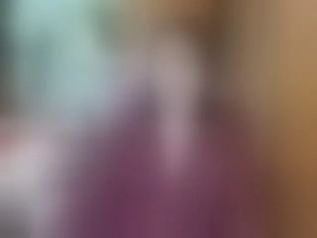 Live sex webcam photo for Lola18111 #293659984