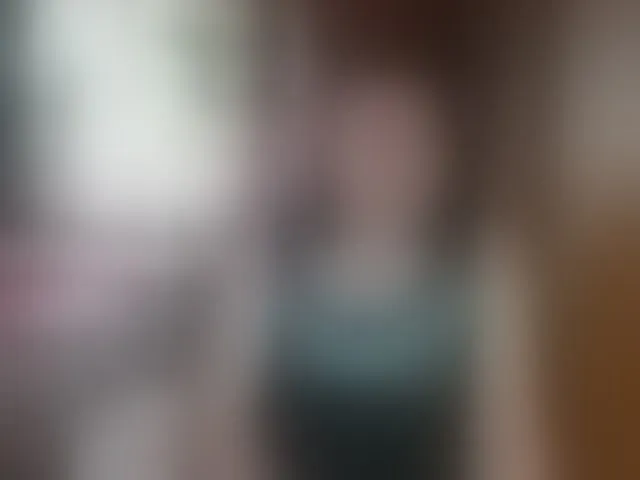 Live sex webcam photo for Lola18111 #293845203