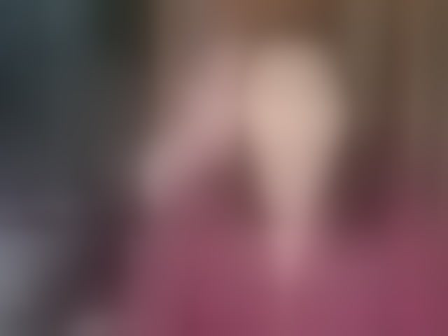 Live sex webcam photo for Lola18111 #294239063