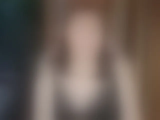 Live sex webcam photo for Lola18111 #294285488