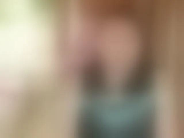 Live sex webcam photo for Lola18111 #294307890