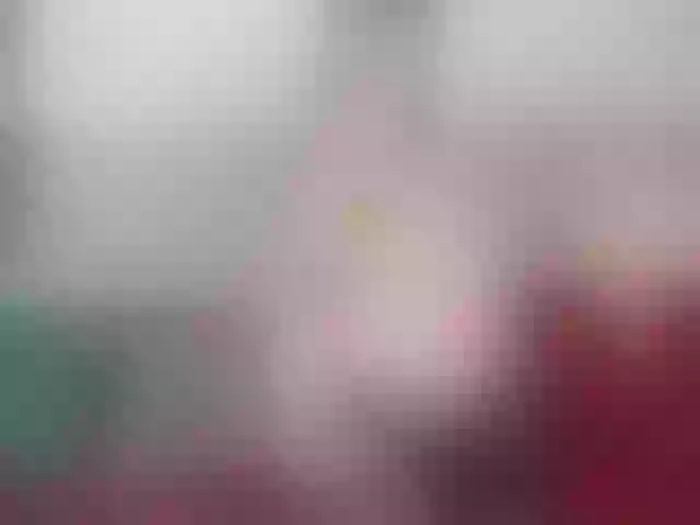 Live sex webcam photo for LolaCandy #274255236