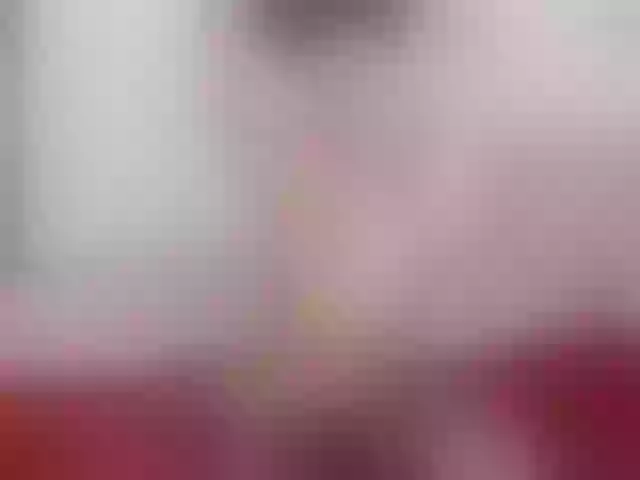 Live sex webcam photo for LolaCandy #275495420