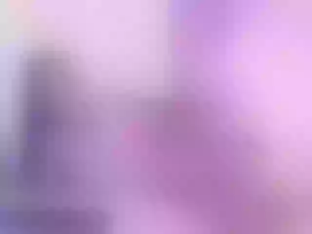 Live sex webcam photo for LolaLeon #289071216