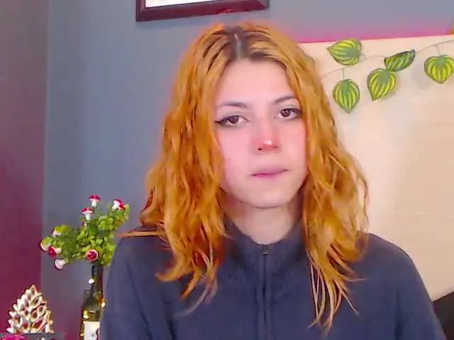 Live sex webcam photo for LolaMustaine #274485111