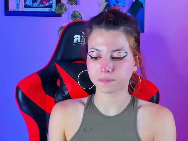 Live sex webcam photo for LolaMustaine #275637531