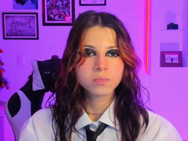 Live sex webcam photo for LolaMustaine #276915495