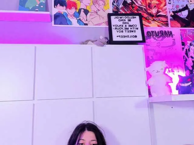 Live sex webcam photo for LolaMustaine #291280367