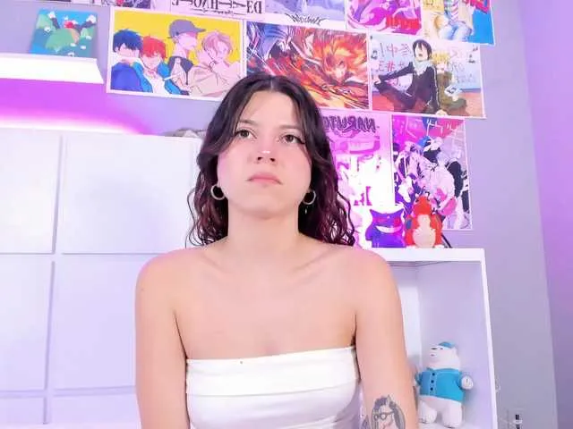 Live sex webcam photo for LolaMustaine #291308777