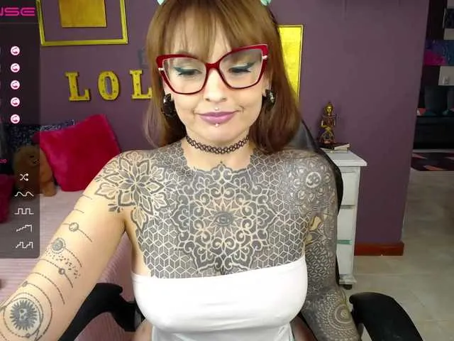 Live sex webcam photo for LolaRouse #287975870