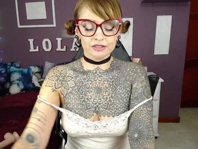 Live sex webcam photo for LolaRouse #287975931