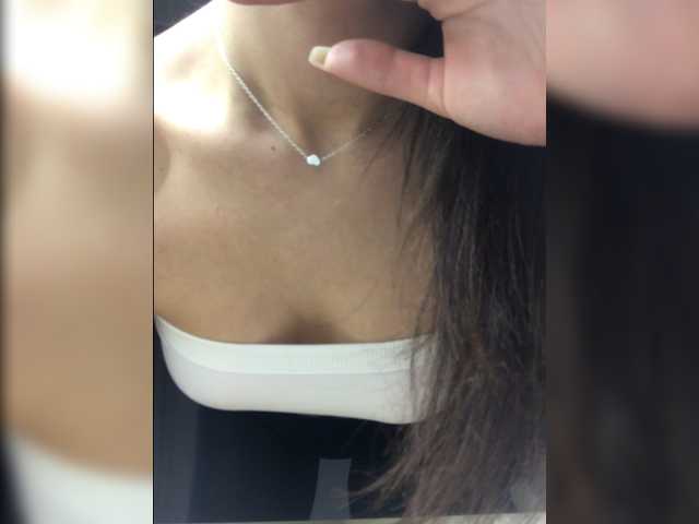 Live sex webcam photo for LolaSyde #271840585