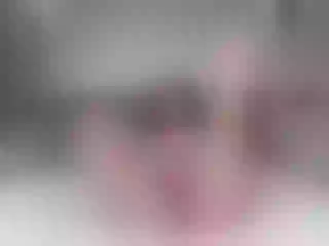 Live sex webcam photo for LolaTeaseX #291338021