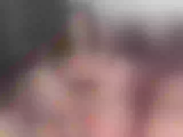 Live sex webcam photo for LolaTeaseX #291960399
