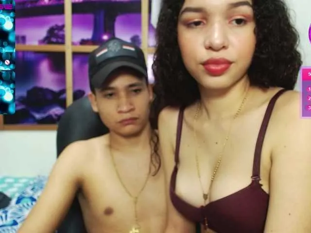 Live sex webcam photo for LolaThiago #273125151