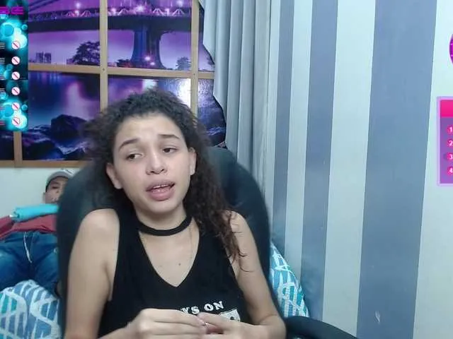 Live sex webcam photo for LolaThiago #273138318