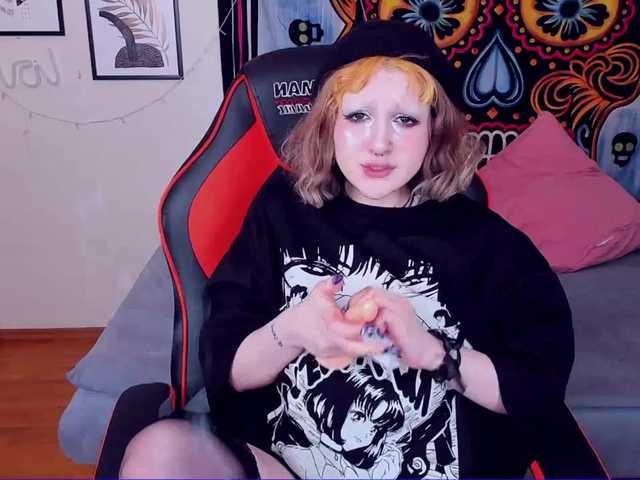 Live sex webcam photo for LolaWay #273069498