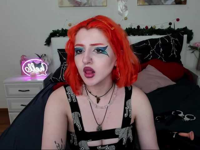 Live sex webcam photo for LolaWay #273498617
