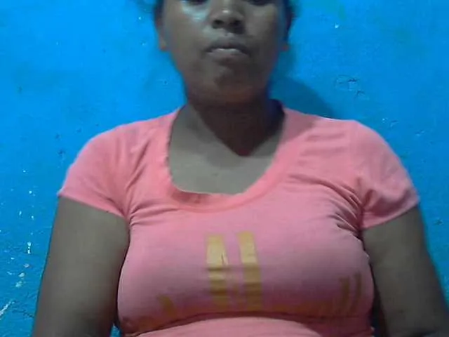 Live sex webcam photo for Lolahsexy #290360123