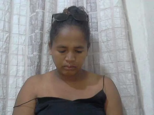 Live sex webcam photo for Lolahsexy #290771971