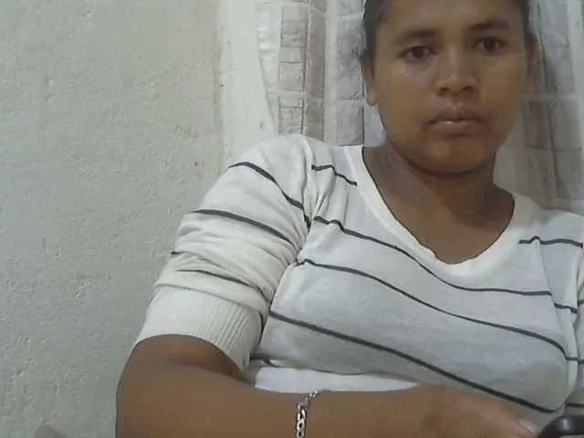 Live sex webcam photo for Lolahsexy #290900881