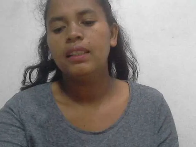 Live sex webcam photo for Lolahsexy #291430042