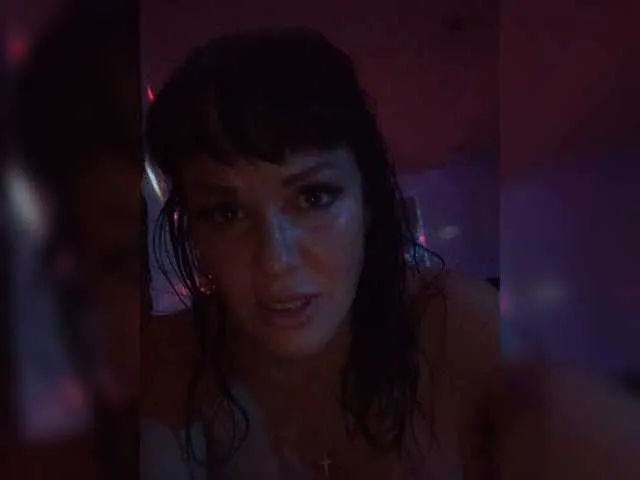 Live sex webcam photo for Lolaley #272233124