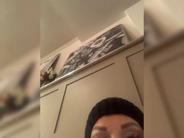 Live sex webcam photo for Lolaley #272435901
