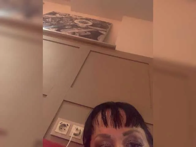 Live sex webcam photo for Lolaley #272579628