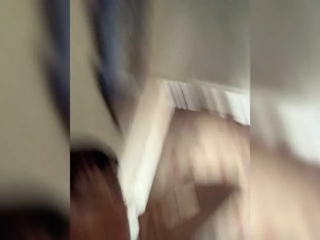 Live sex webcam photo for Lolaley #272839634