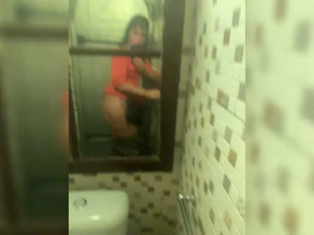 Live sex webcam photo for Lolaley #273028537