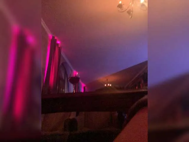 Live sex webcam photo for Lolaley #273165939