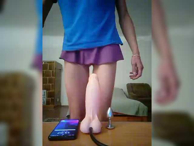 Live sex webcam photo for Lolii111 #292189125