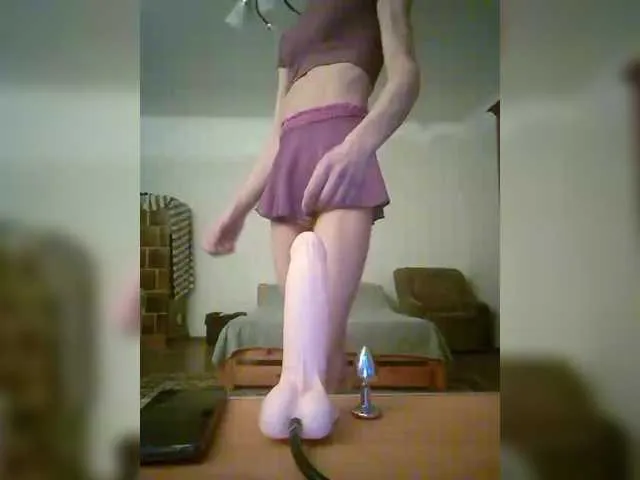 Live sex webcam photo for Lolii111 #293251753