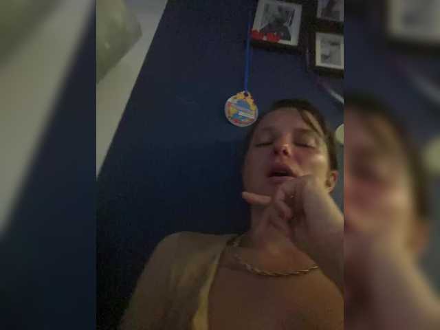 Live sex webcam photo for Lolipops69 #291471354