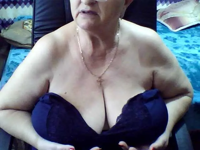 Live sex webcam photo for LolkaAlyss #287976666
