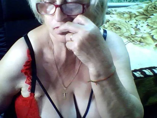 Live sex webcam photo for LolkaAlyss #287976708