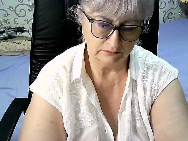 Live sex webcam photo for LolkaAlyss #290297164