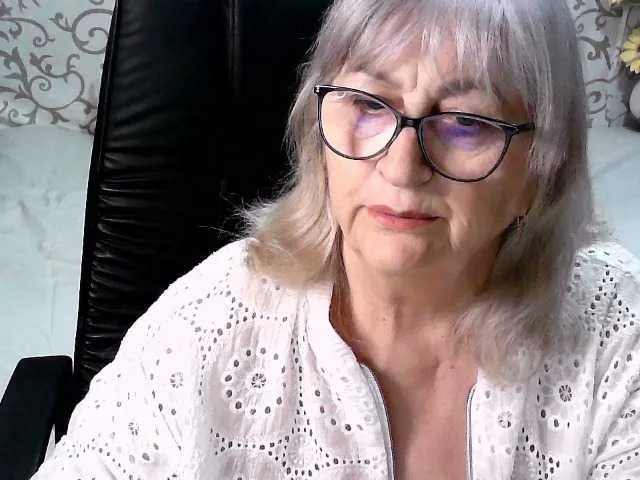 Live sex webcam photo for LolkaAlyss #290522099