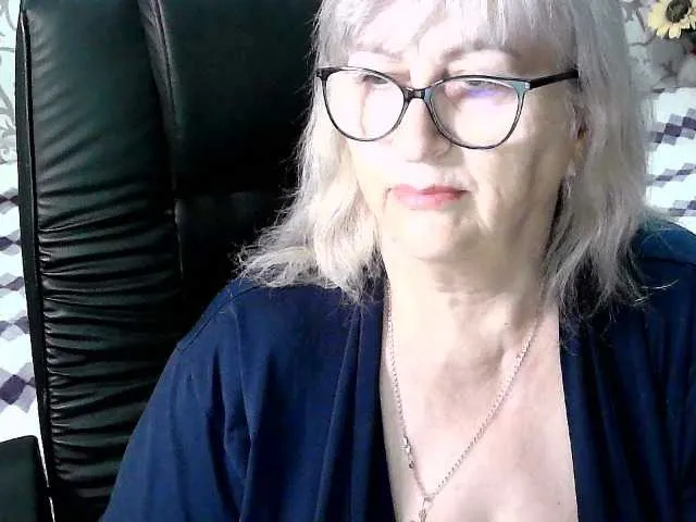 Live sex webcam photo for LolkaAlyss #290770716