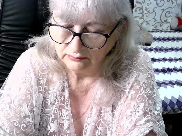Live sex webcam photo for LolkaAlyss #291108680