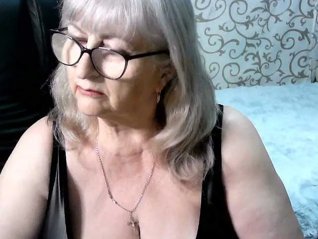 Live sex webcam photo for LolkaAlyss #291195792