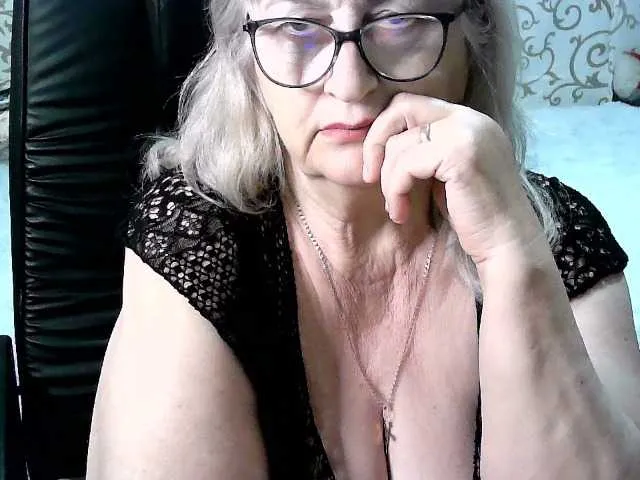 Live sex webcam photo for LolkaAlyss #291282292