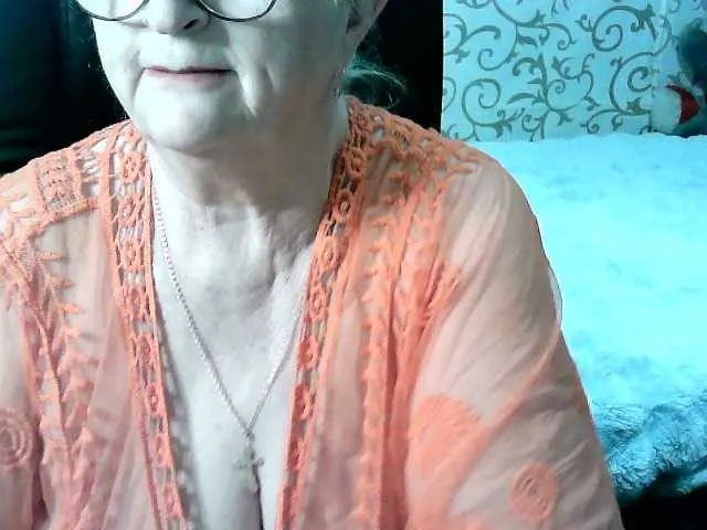 Live sex webcam photo for LolkaAlyss #291303769