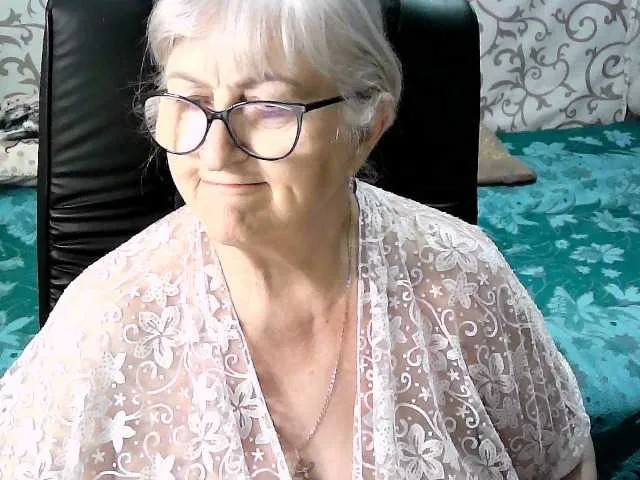 Live sex webcam photo for LolkaAlyss #291653649